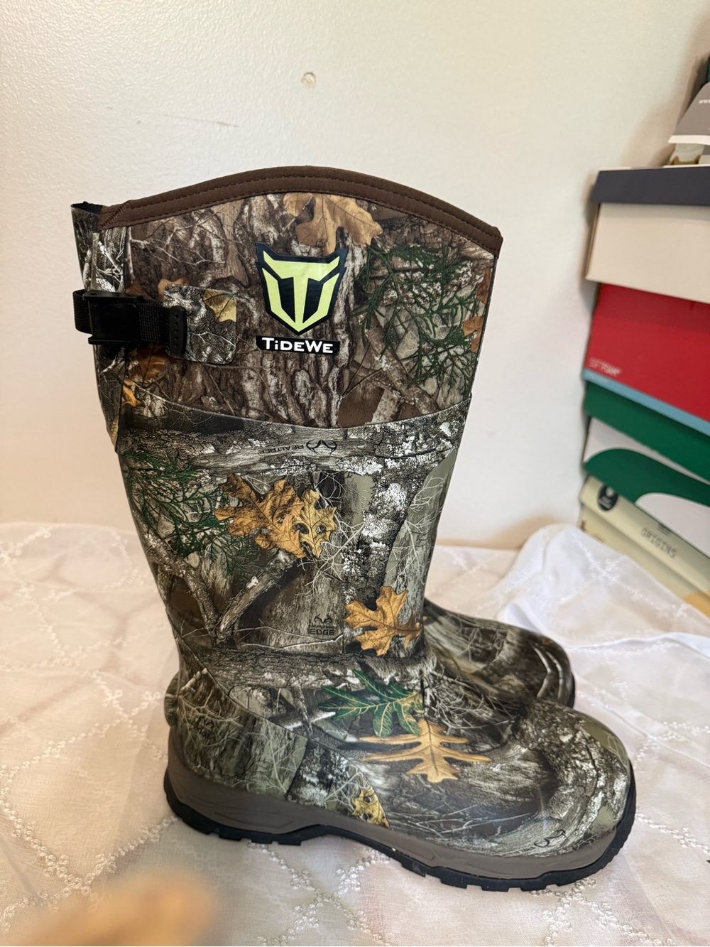 Men Camo Waterproof Pull-On Boots - Green/Brown